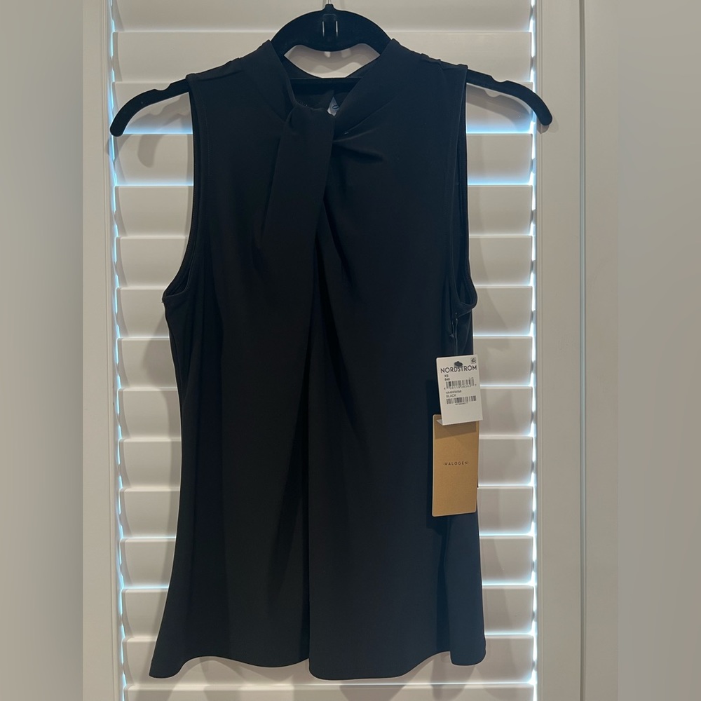 Halogen black sleeveless top NWT
